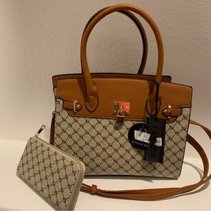 Deluxity Los Angeles purse and wallet